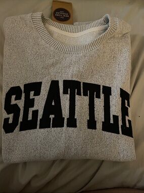 Seattle Crewneck Sweater - Light Gray with Black Lettering XL